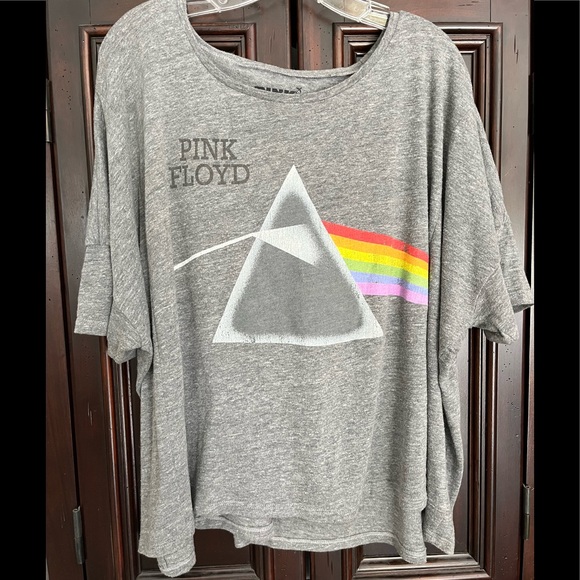 Oversized  Pink Floyd ‘Dark Side of the Moon’ top - Picture 1 of 3